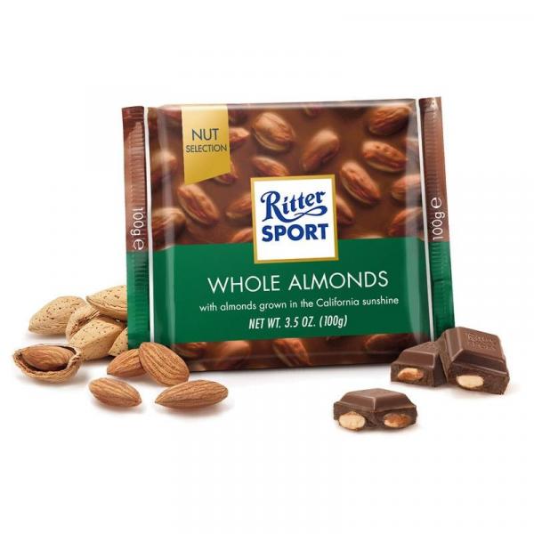 Шоколад молочний Ritter Sport з цілим мигдалем
